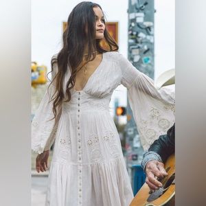 🌸RESERVED for Laura🌸 Spell Imogen Gown Medium